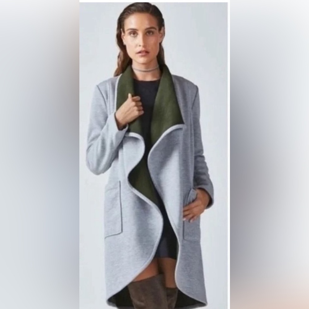 Gray Moscow coat - fabletics